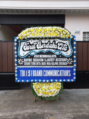 Papan Bunga Duka di Lungkang Kule
